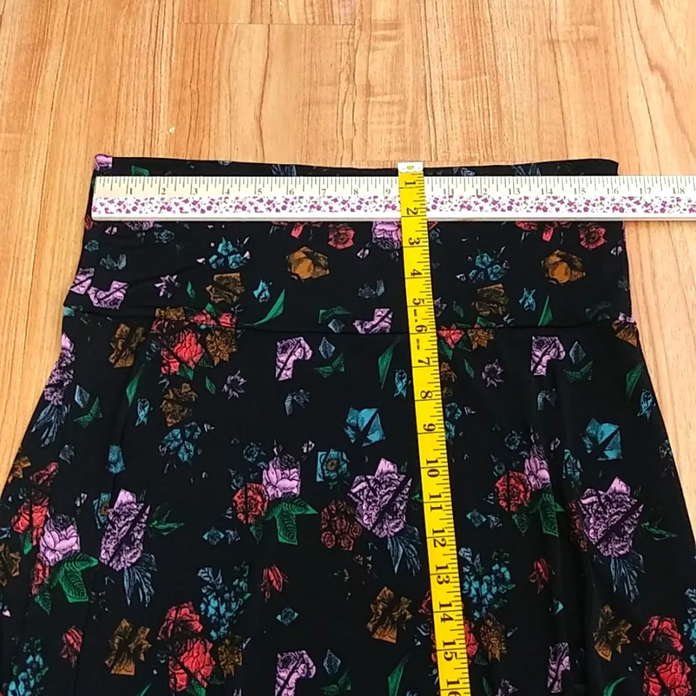 LulaRoe High Waist & Flare Skirt Black/ Purple Roses Print Size L_3